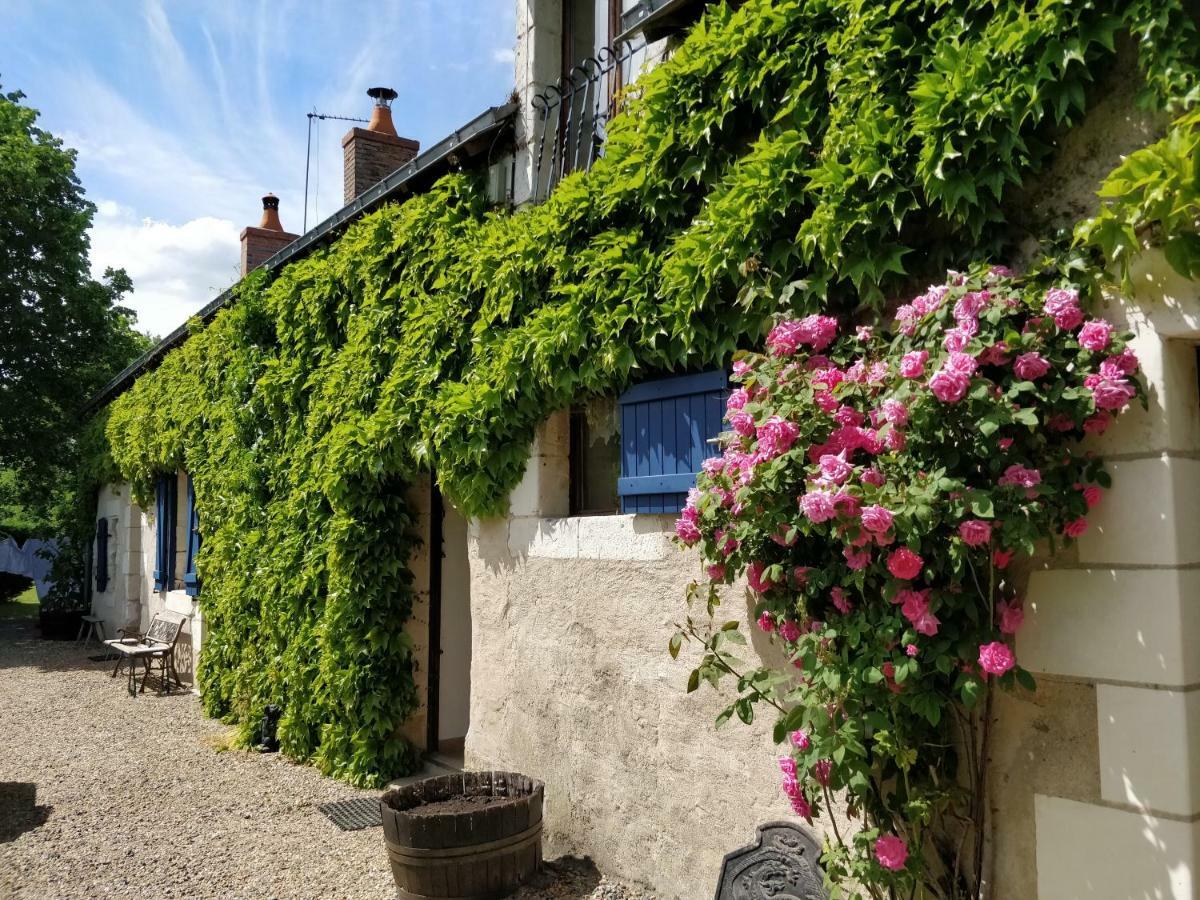 Traditional Longere Farmhouse At La Fortinerie Mouliherne Exterior photo